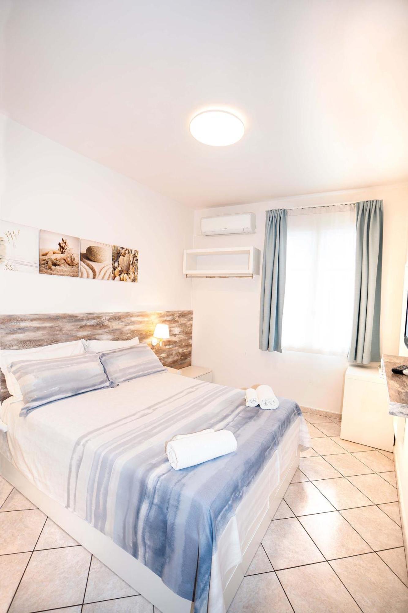 Taormina Beach House Маццео Экстерьер фото