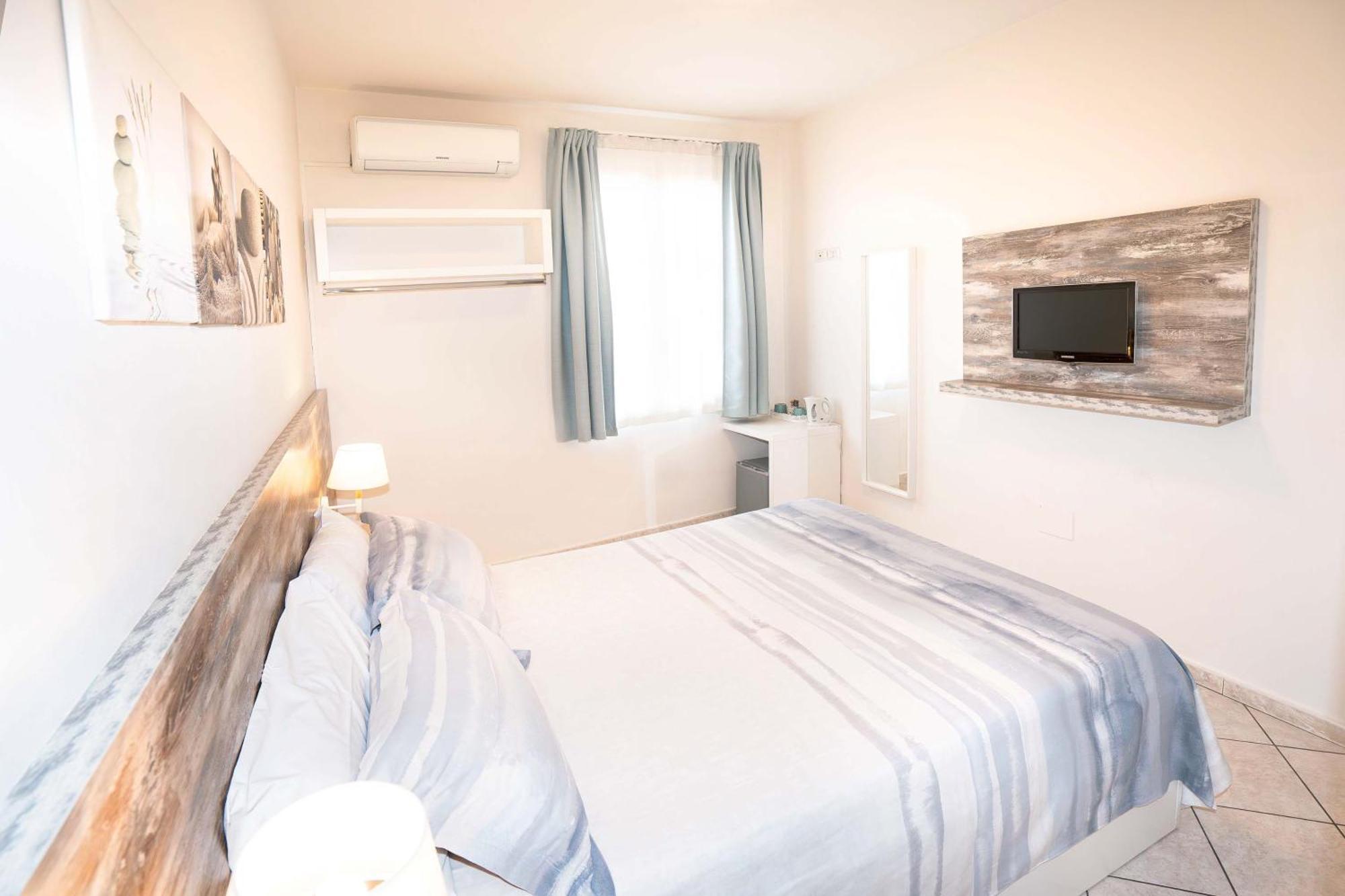 Taormina Beach House Маццео Экстерьер фото